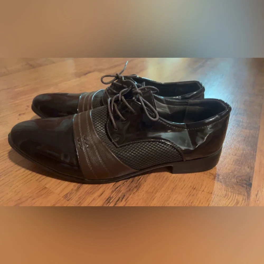 👞 RARE Jingpin Men’s Classy Eccentric Leather Pointed Toe Lace Up Shoes - Picture 3 of 6